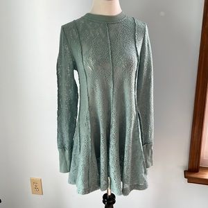 Free people size XS turquoise color